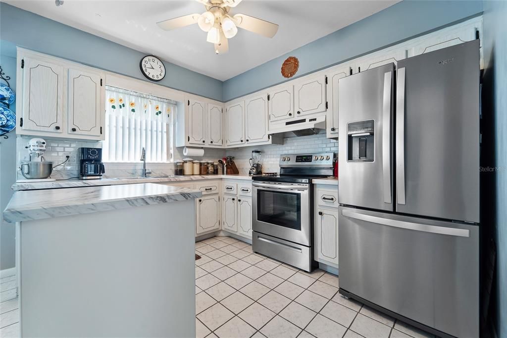 For Sale: $189,000 (2 beds, 2 baths, 1109 Square Feet)