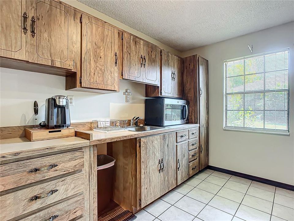 In-law suite living/dining room