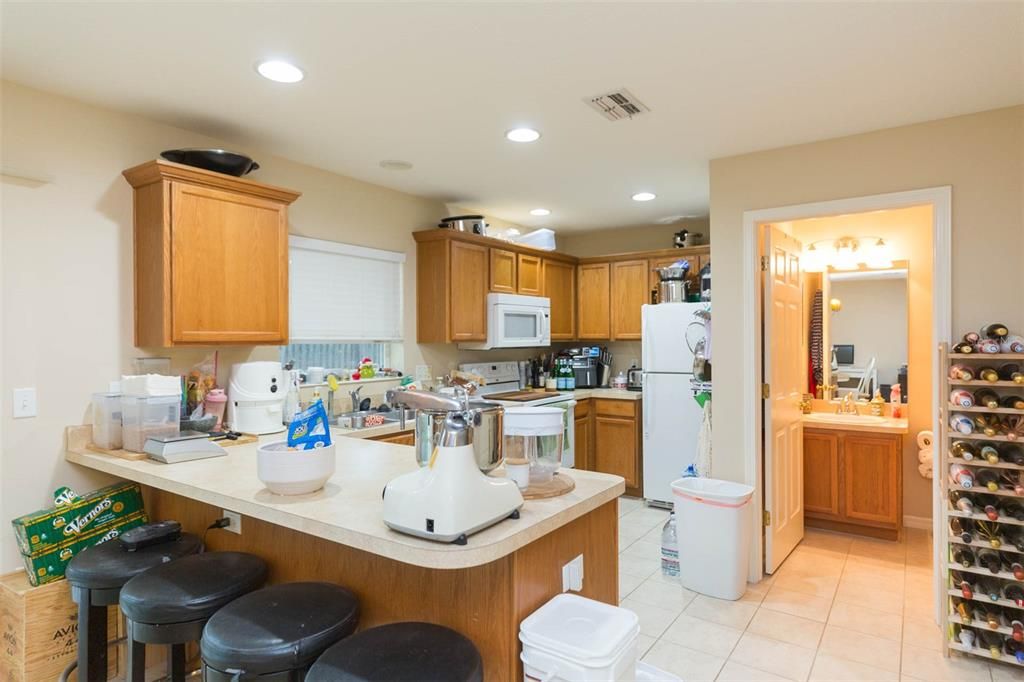 For Sale: $279,900 (3 beds, 2 baths, 1461 Square Feet)