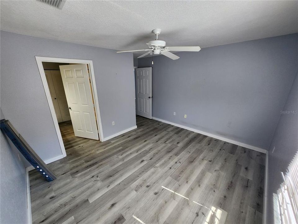 Active With Contract: $2,300 (2 beds, 2 baths, 1373 Square Feet)