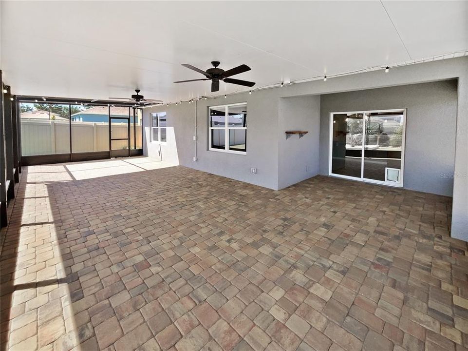 Active With Contract: $400,000 (4 beds, 2 baths, 1846 Square Feet)