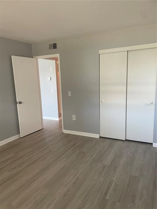 For Rent: $1,500 (2 beds, 1 baths, 950 Square Feet)