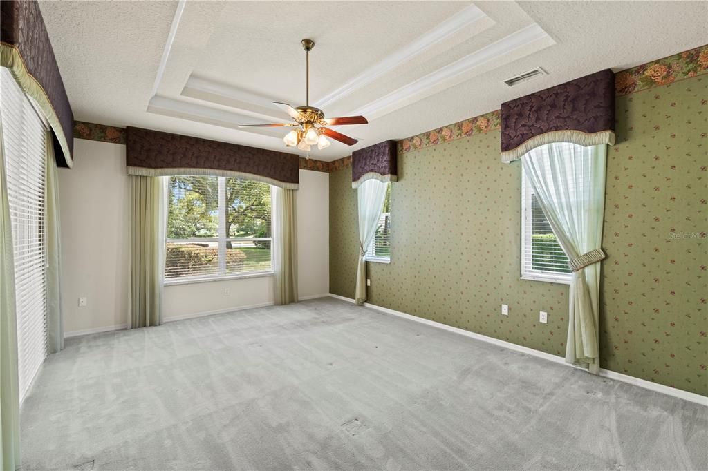 Master Bedroom w/Coffered Trey Ceiling