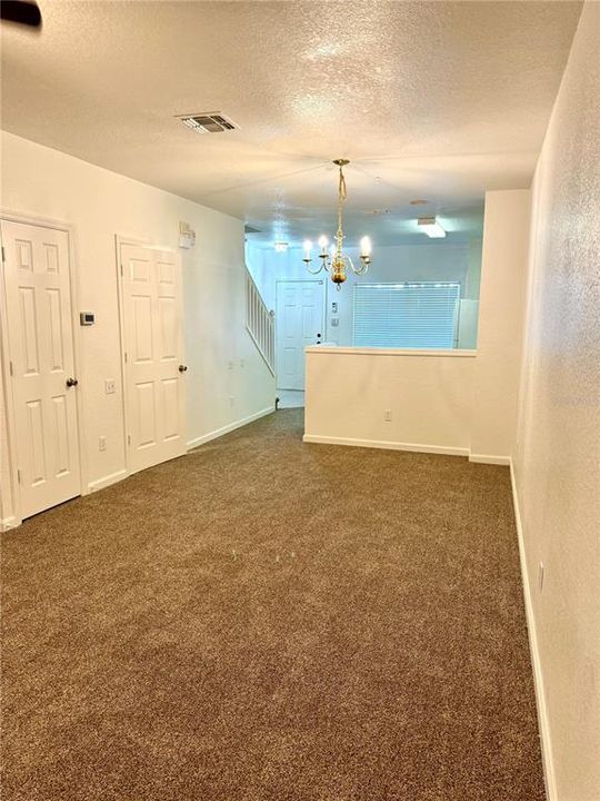 For Rent: $1,900 (2 beds, 2 baths, 1074 Square Feet)