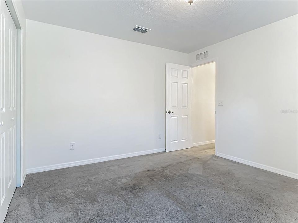 Active With Contract: $309,900 (3 beds, 2 baths, 1612 Square Feet)