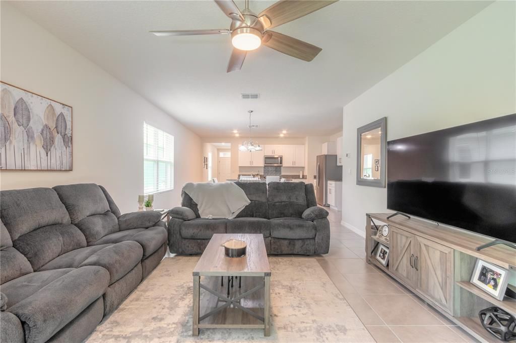 Active With Contract: $395,000 (3 beds, 2 baths, 1616 Square Feet)