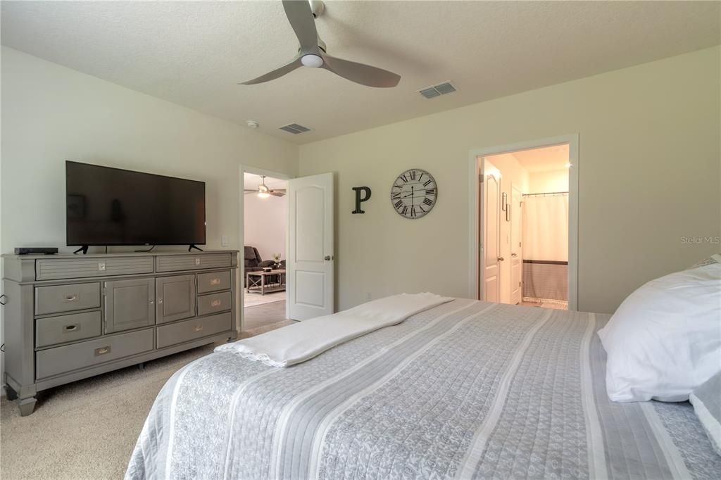 Active With Contract: $395,000 (3 beds, 2 baths, 1616 Square Feet)