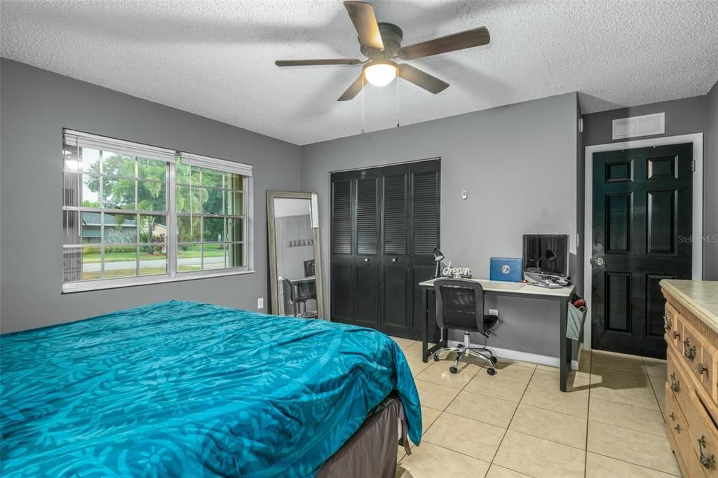 Primary bedroom- ceiling fan