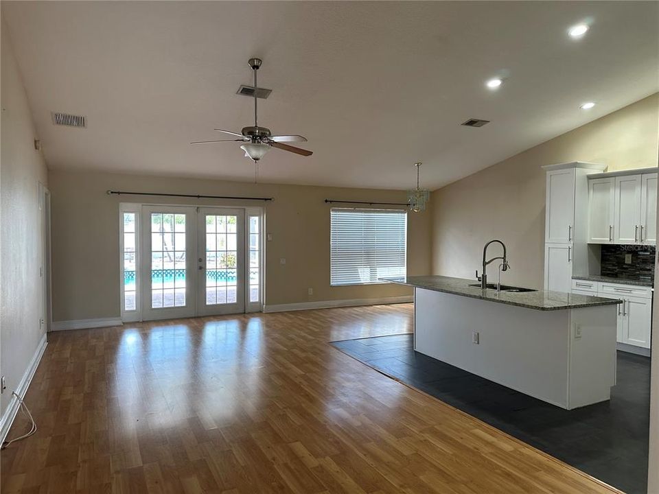 Active With Contract: $2,800 (3 beds, 2 baths, 1505 Square Feet)