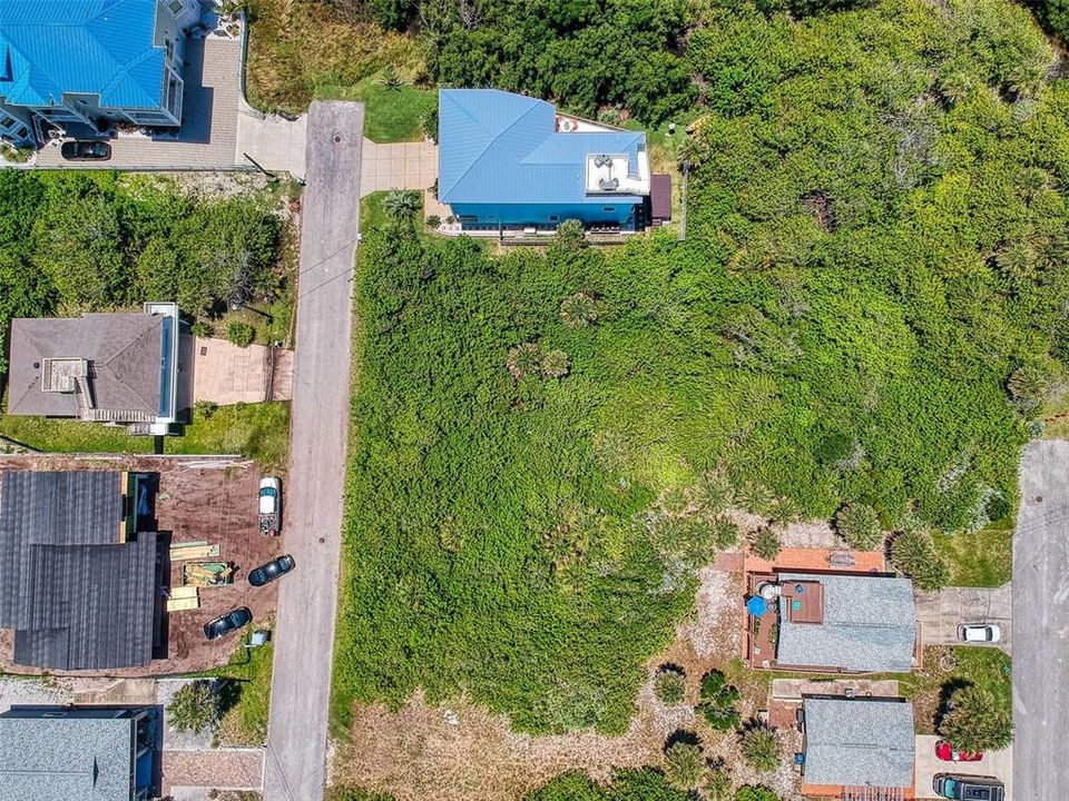 待售: $450,000 (0.25 acres)