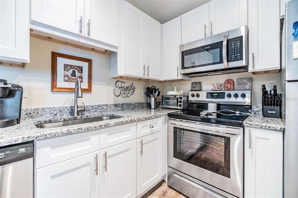 Active With Contract: $850,000 (0 beds, 0 baths, 3334 Square Feet)