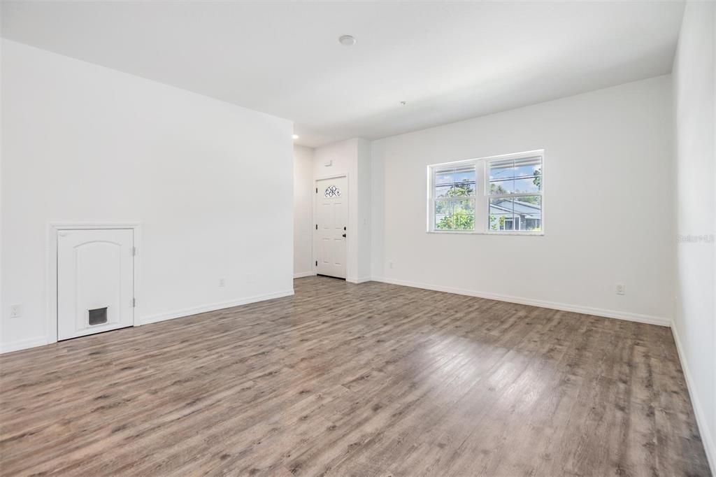 Active With Contract: $850,000 (0 beds, 0 baths, 3334 Square Feet)