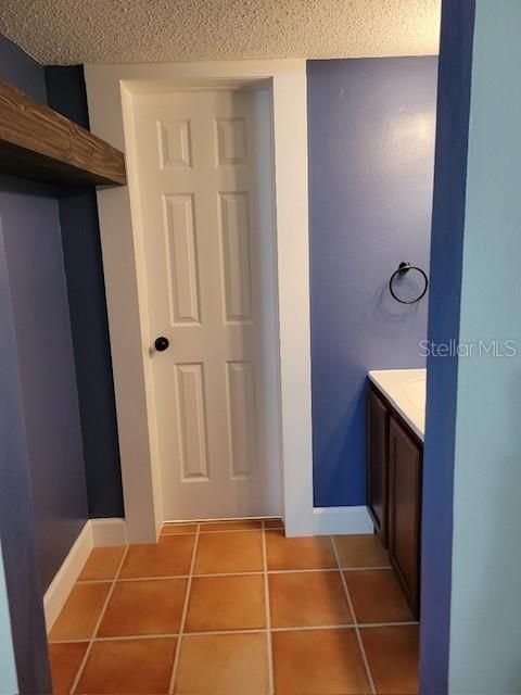 For Sale: $184,900 (2 beds, 1 baths, 1090 Square Feet)