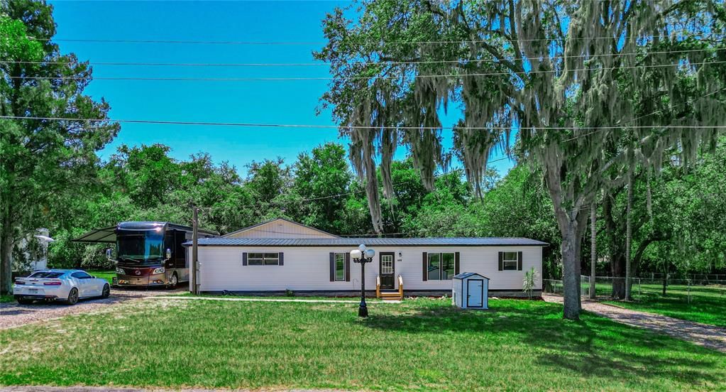 Recently Sold: $239,990 (3 beds, 2 baths, 1464 Square Feet)