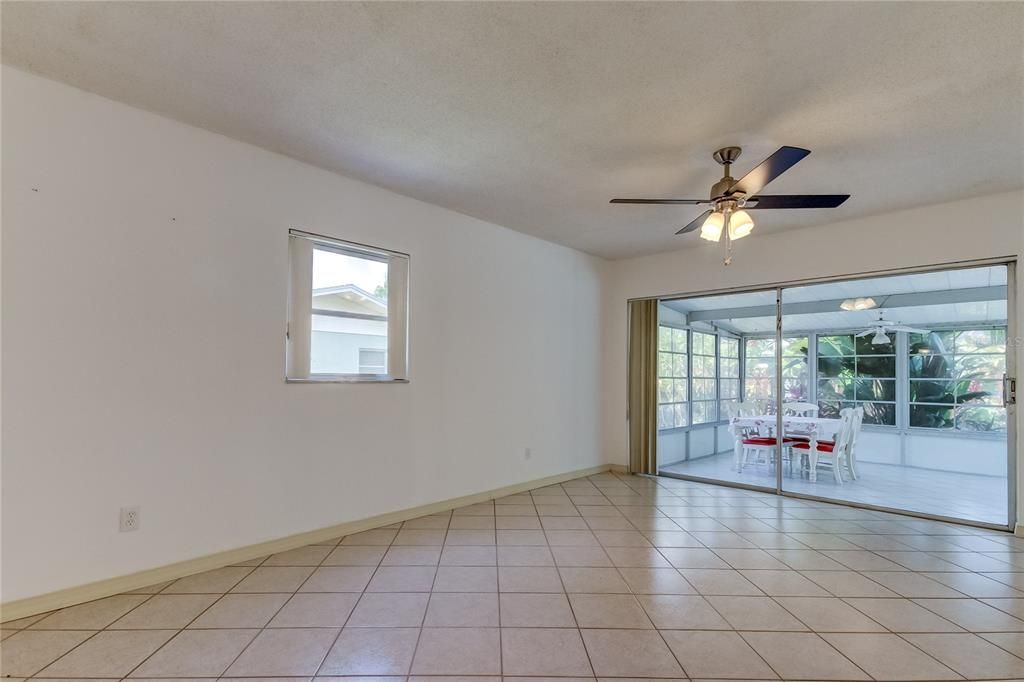 Active With Contract: $499,000 (4 beds, 2 baths, 2050 Square Feet)