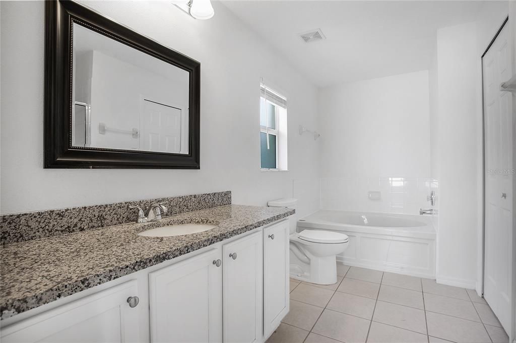 For Sale: $354,900 (3 beds, 2 baths, 1732 Square Feet)