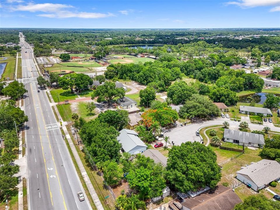 For Sale: $314,000 (2 beds, 2 baths, 899 Square Feet)