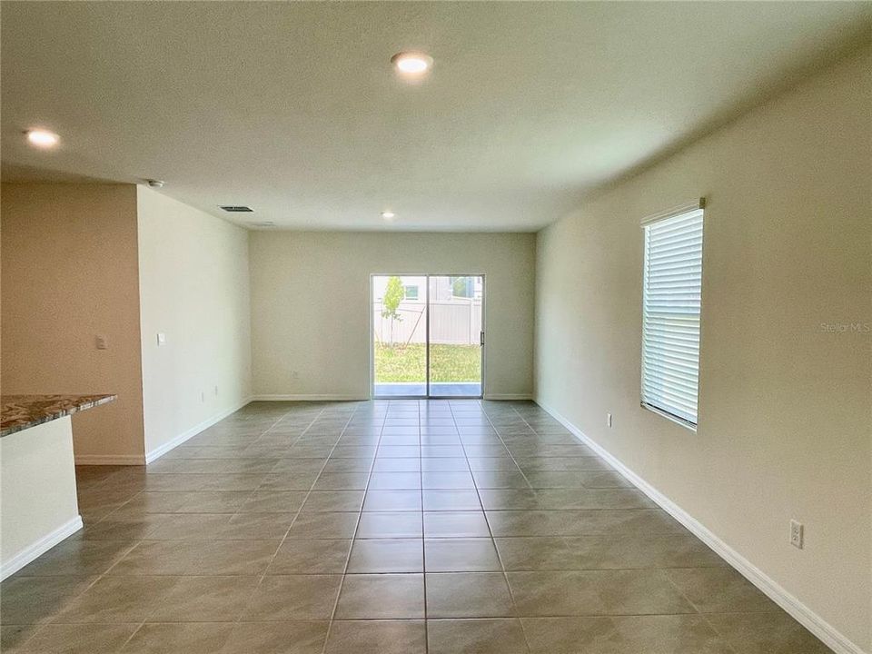 Active With Contract: $2,950 (5 beds, 3 baths, 2447 Square Feet)