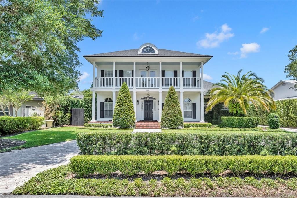 Recently Sold: $1,695,000 (6 beds, 5 baths, 3266 Square Feet)