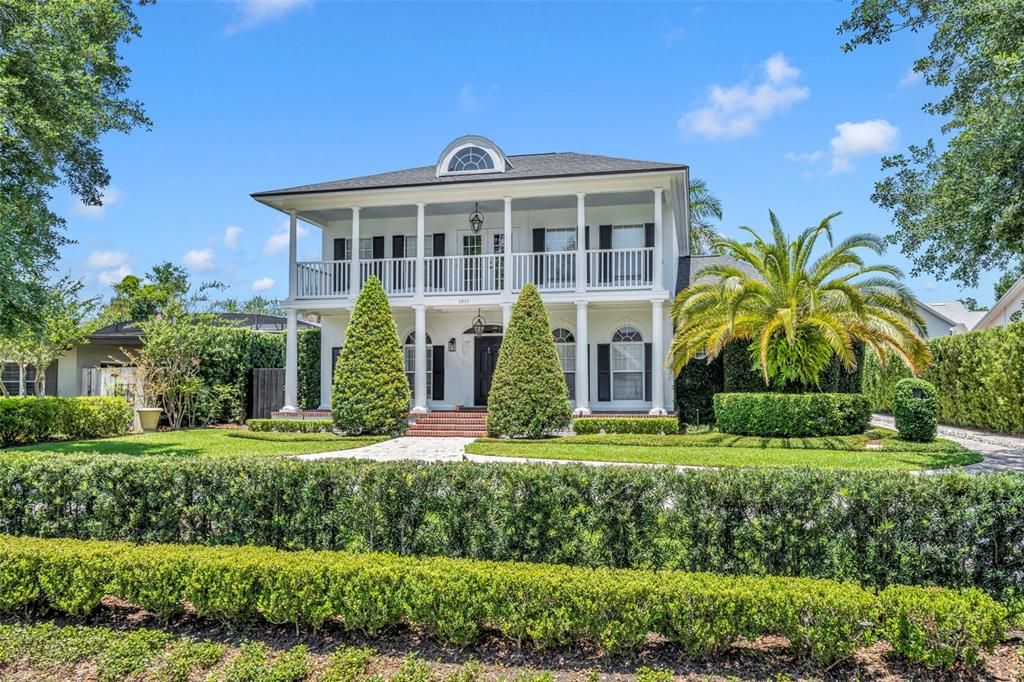 Recently Sold: $1,695,000 (6 beds, 5 baths, 3266 Square Feet)