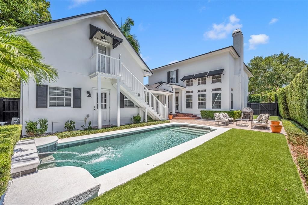 Recently Sold: $1,695,000 (6 beds, 5 baths, 3266 Square Feet)