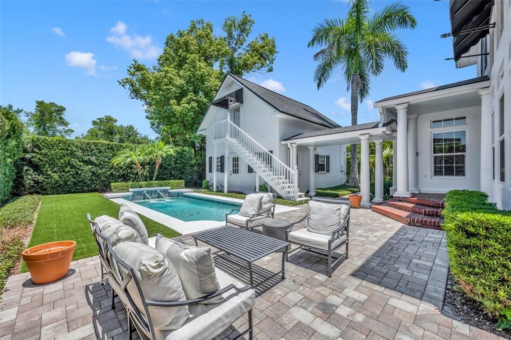 Recently Sold: $1,695,000 (6 beds, 5 baths, 3266 Square Feet)