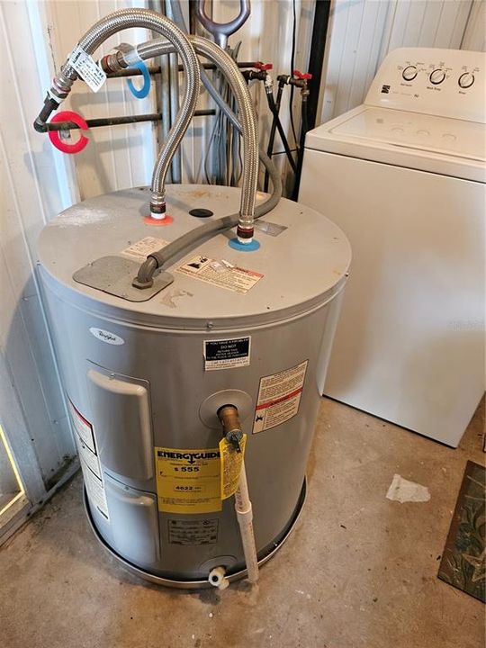 Под контрактом: $129,000 (2 спален, 2 ванн, 1152 Квадратных фут)