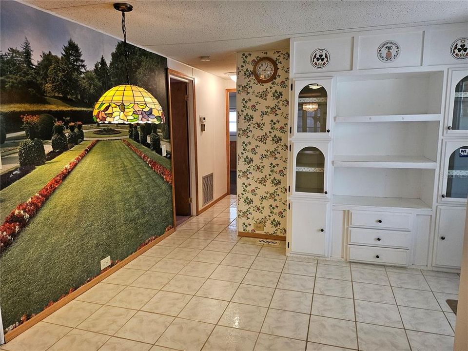 Под контрактом: $129,000 (2 спален, 2 ванн, 1152 Квадратных фут)