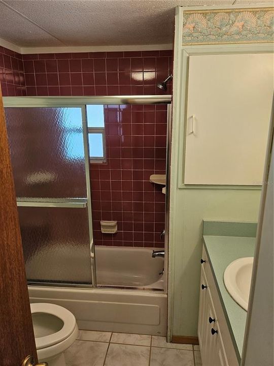 Под контрактом: $129,000 (2 спален, 2 ванн, 1152 Квадратных фут)