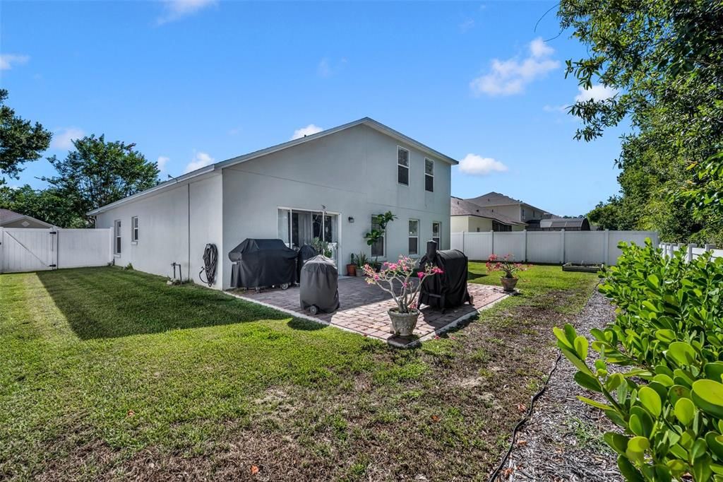 Active With Contract: $500,000 (4 beds, 2 baths, 2695 Square Feet)