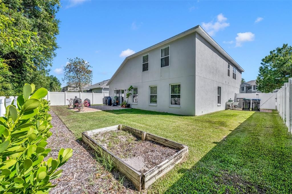 Active With Contract: $500,000 (4 beds, 2 baths, 2695 Square Feet)