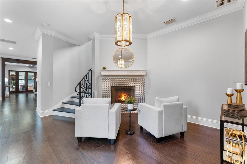 Sitting area with fireplace