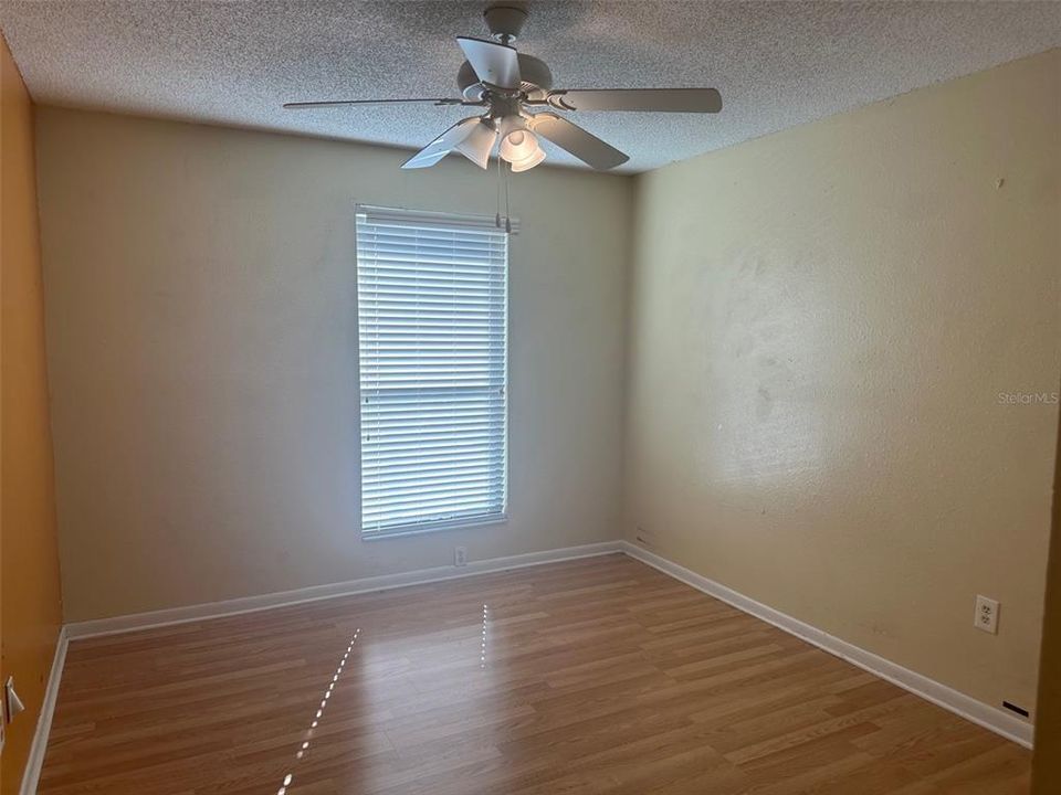 For Rent: $2,100 (3 beds, 2 baths, 1319 Square Feet)