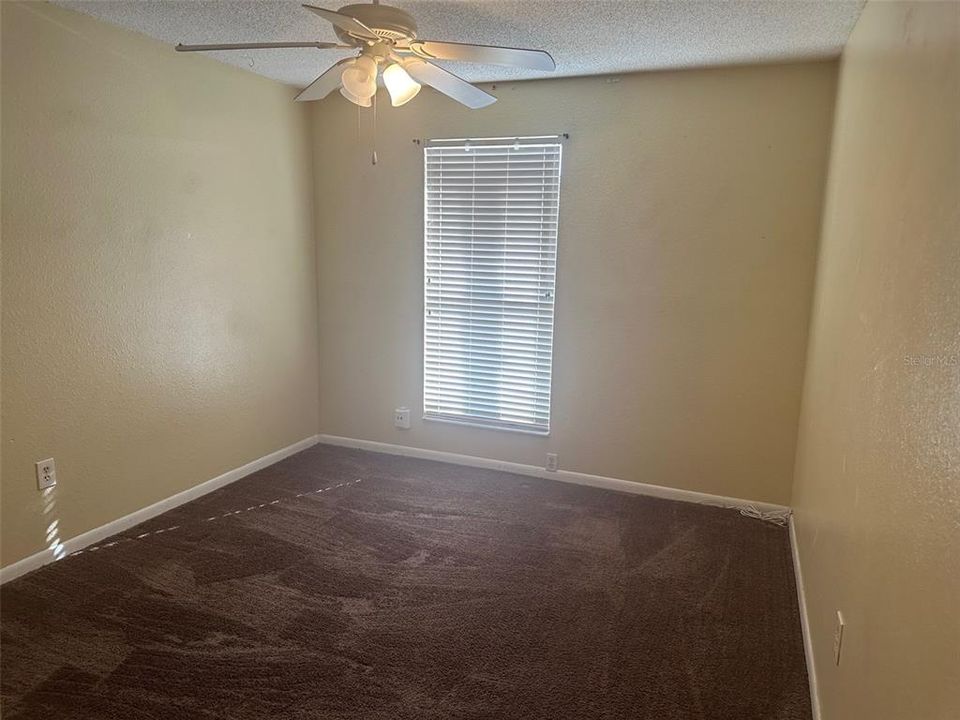 For Rent: $2,100 (3 beds, 2 baths, 1319 Square Feet)