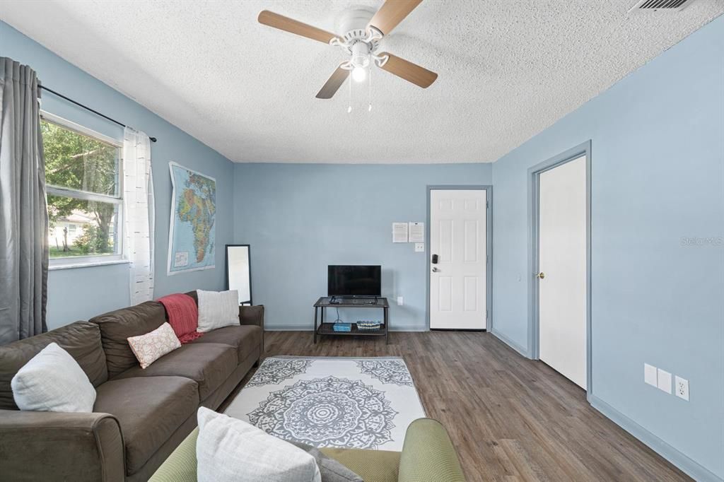 Active With Contract: $275,000 (4 beds, 2 baths, 1358 Square Feet)
