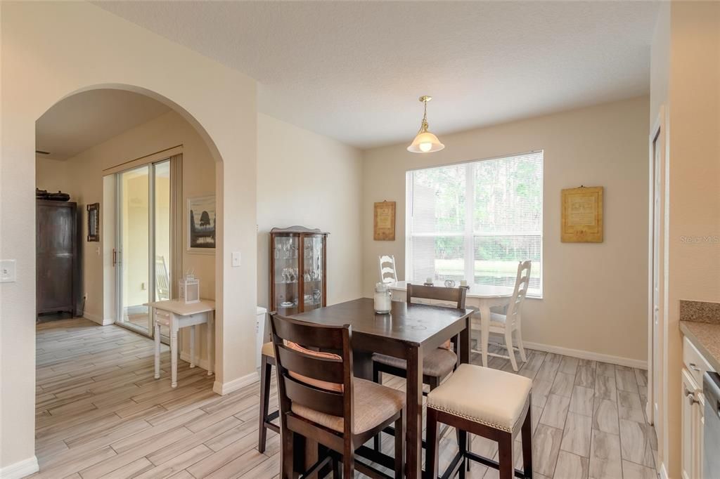 For Sale: $369,000 (3 beds, 2 baths, 1665 Square Feet)