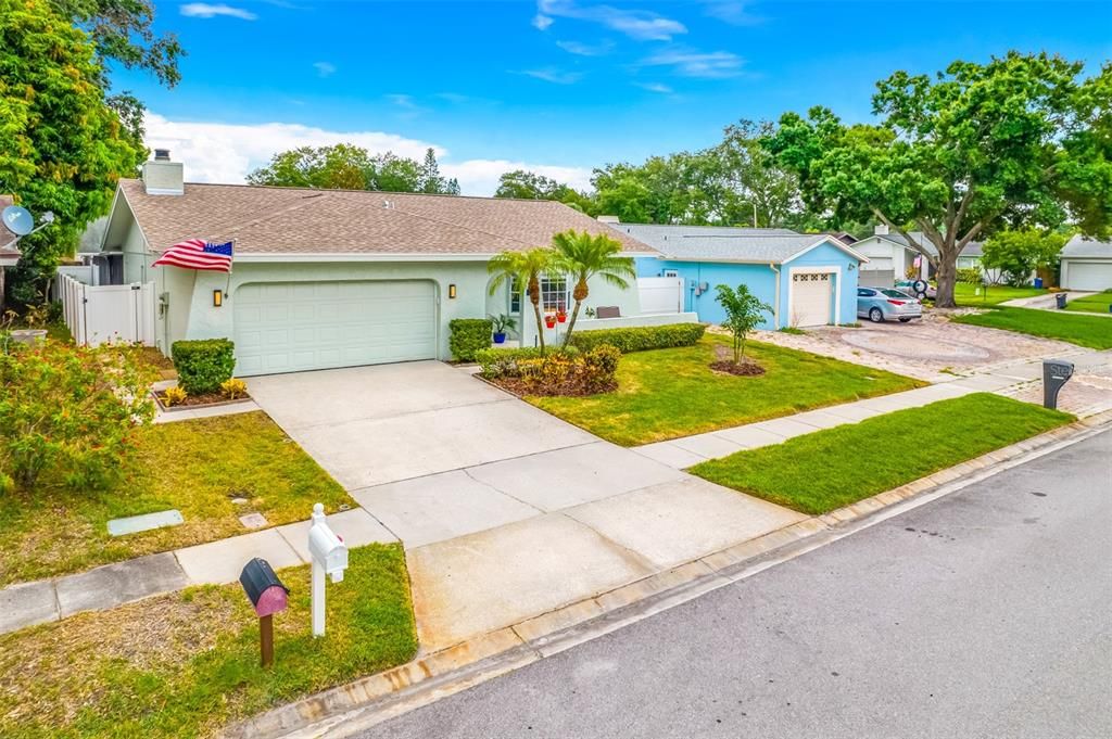 Active With Contract: $498,400 (4 beds, 2 baths, 1750 Square Feet)