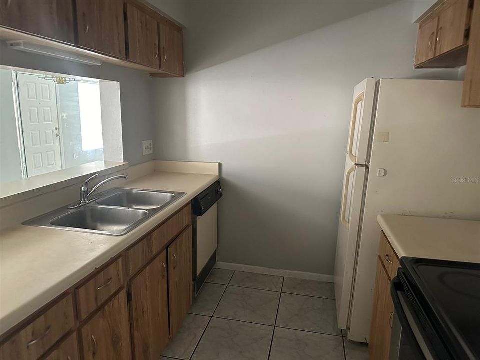 For Rent: $1,695 (2 beds, 2 baths, 851 Square Feet)