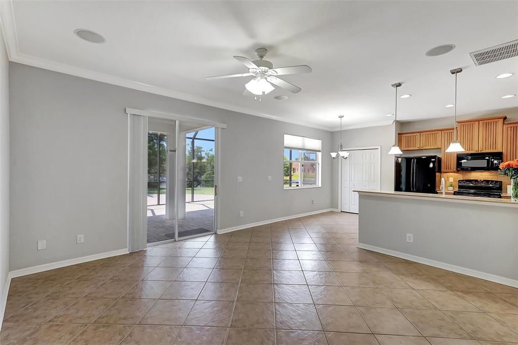 For Sale: $485,000 (4 beds, 2 baths, 2070 Square Feet)