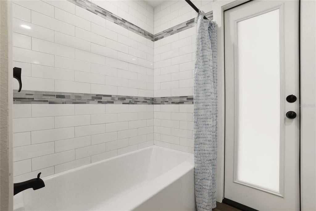 最近售出: $525,000 (4 贝兹, 2 浴室, 1767 平方英尺)