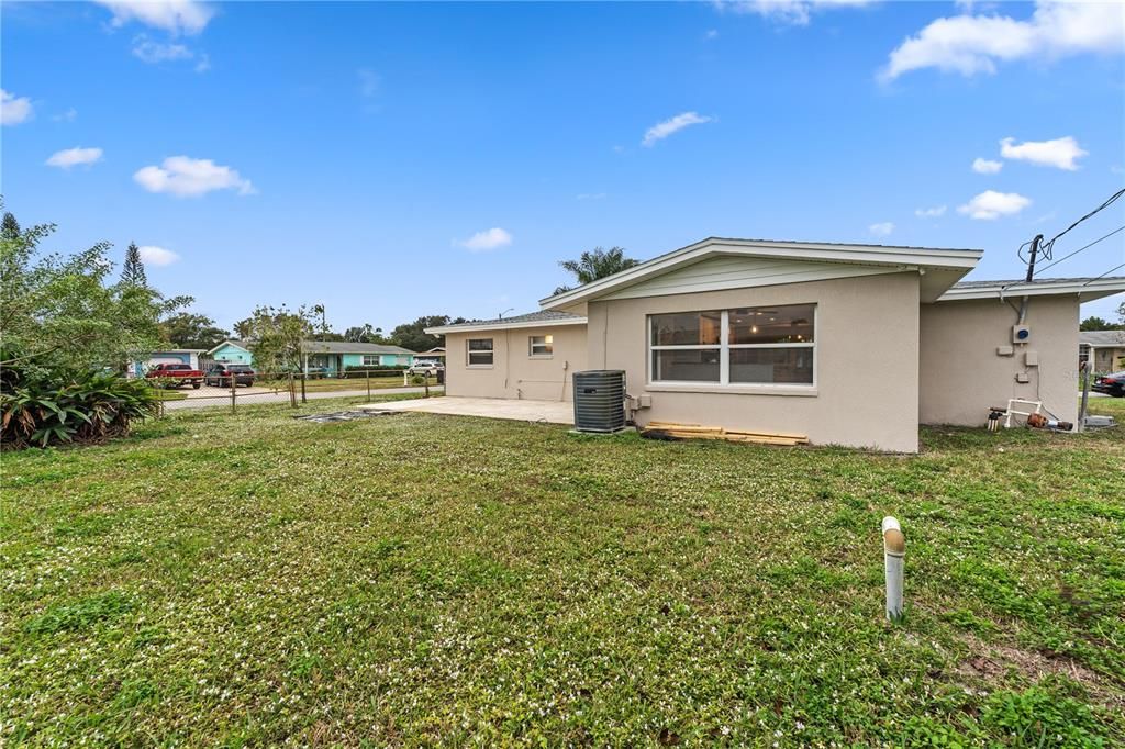 For Sale: $298,999 (3 beds, 2 baths, 1477 Square Feet)
