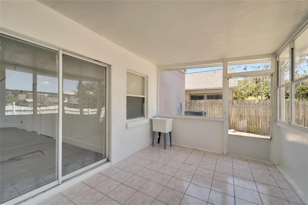 For Sale: $440,000 (4 beds, 2 baths, 1659 Square Feet)