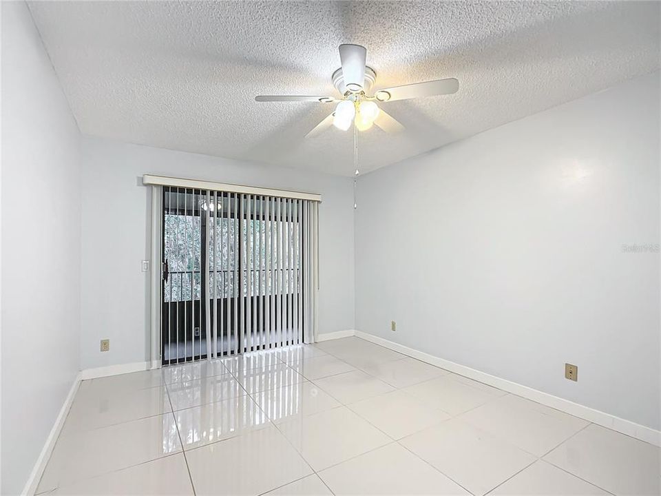 For Rent: $1,600 (2 beds, 2 baths, 1036 Square Feet)