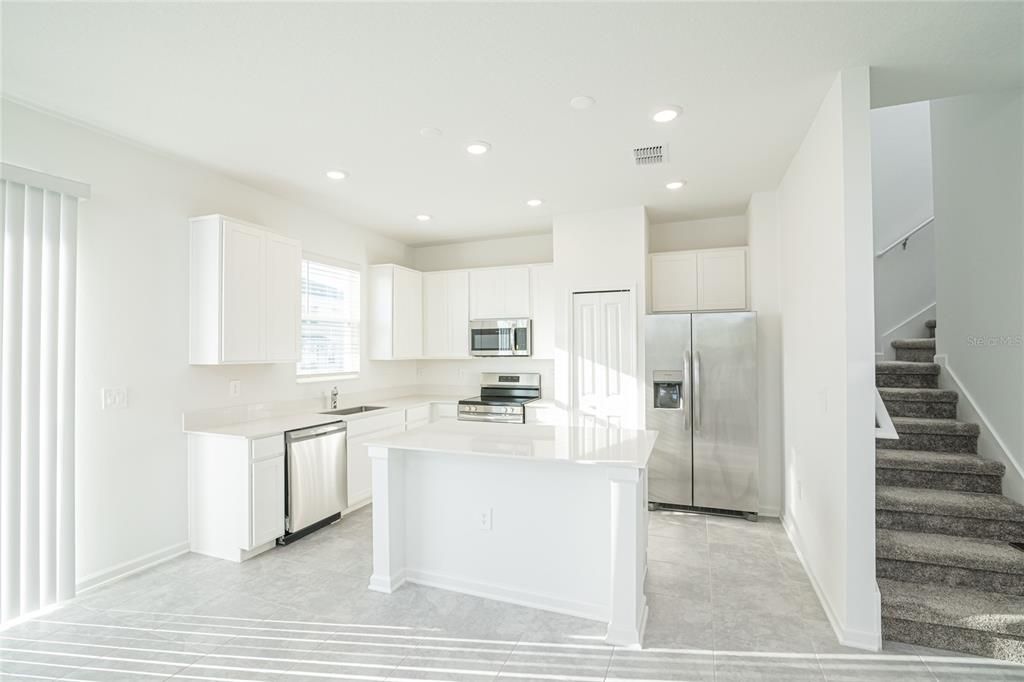 Active With Contract: $2,500 (3 beds, 2 baths, 1873 Square Feet)