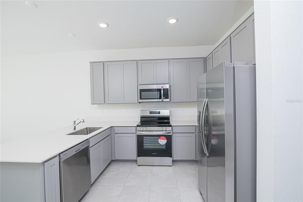 Recently Sold: $338,960 (3 beds, 2 baths, 1834 Square Feet)