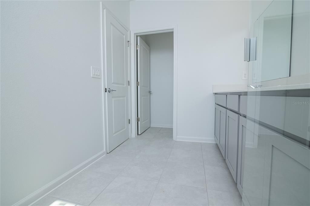 Vendido Recientemente: $338,960 (3 camas, 2 baños, 1834 Pies cuadrados)