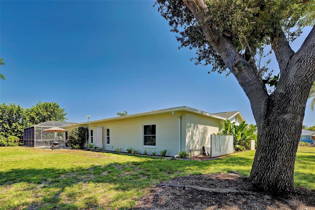 For Sale: $459,000 (4 beds, 2 baths, 2132 Square Feet)