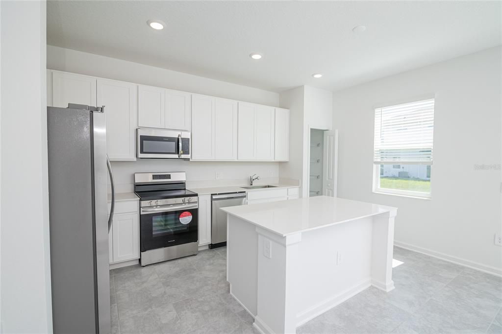 Recently Sold: $328,960 (3 beds, 2 baths, 1689 Square Feet)