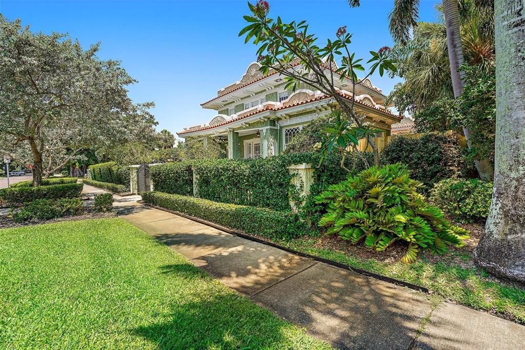 Side view of the home & sidewalks