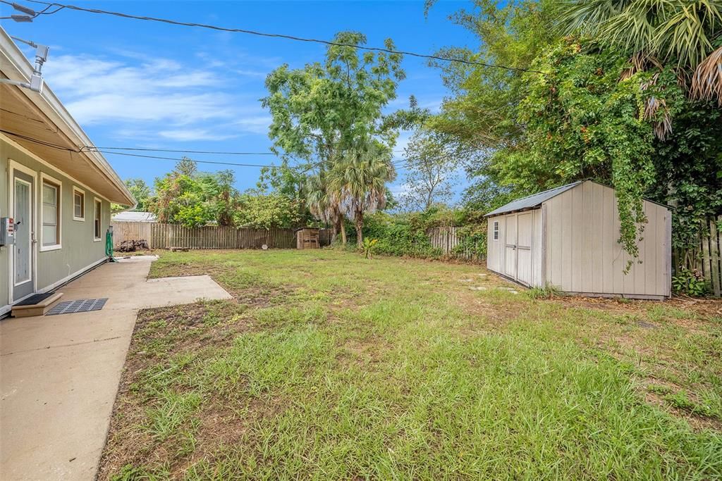 For Sale: $385,000 (3 beds, 2 baths, 1104 Square Feet)